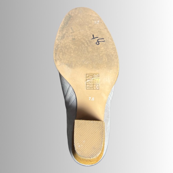 Jeffrey Campbell Rosalee Gray Suede Stacked Wood Heeled Booties, Size 7.5 - Picture 6 of 8